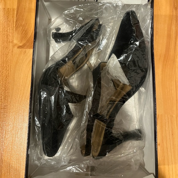 Nina Velvet Heels - EUC - Picture 3 of 5